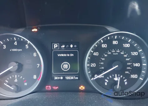 2017 Hyundai Elantra Value Edition из США, поврежденный, VIN KMHD84LF5HU368921